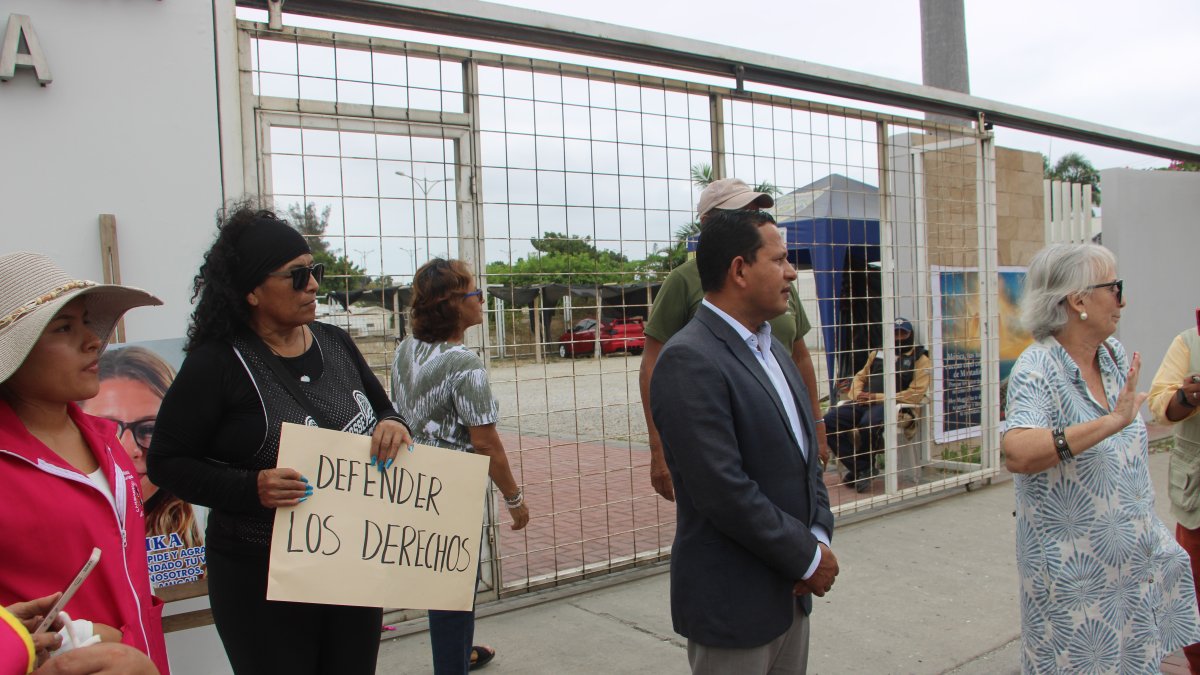 Los comuneros de Montañita y el norte de Santa Elena indicaron que seguiran en la lucha hasta que se repatrie el cuerpo