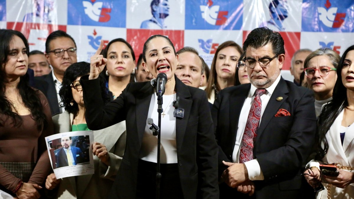 Luisa González buscaba la Prefectura de Manabí de la mano de Pachakutik.