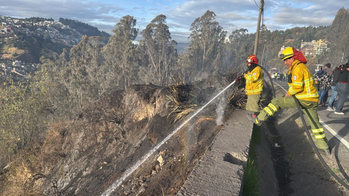 Quito activó brigadas de salud el 14 de septiembre por incendios y riesgos del humo.