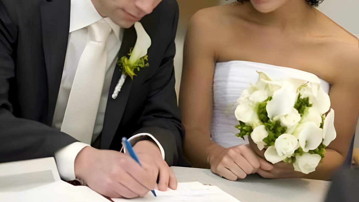 El Registro Civil de Guayaquil ofrece el servicio de matrimonio a domicilio para parejas que prefieren realizar la ceremonia fuera de sus oficinas.