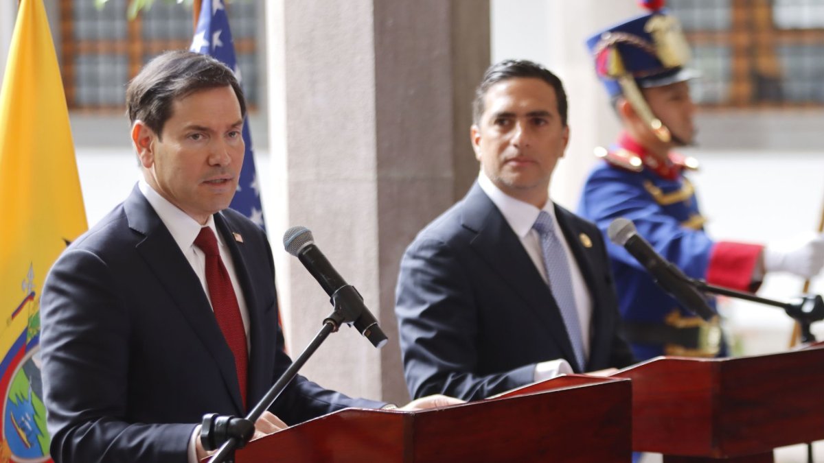 Está claro que si Washington regresa dos veces al mismo país en doce meses es porque ha identificado al Ecuador como una importante pieza de su tablero.