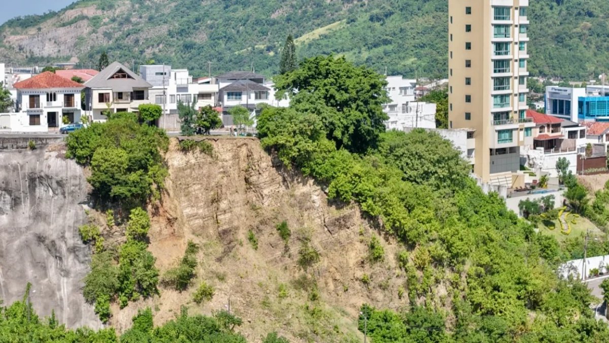 Las laderas de Guayaquil presentan puntos susceptibles a deslizamientos durante la temporada de lluvias y ante el fenómeno de El Niño.