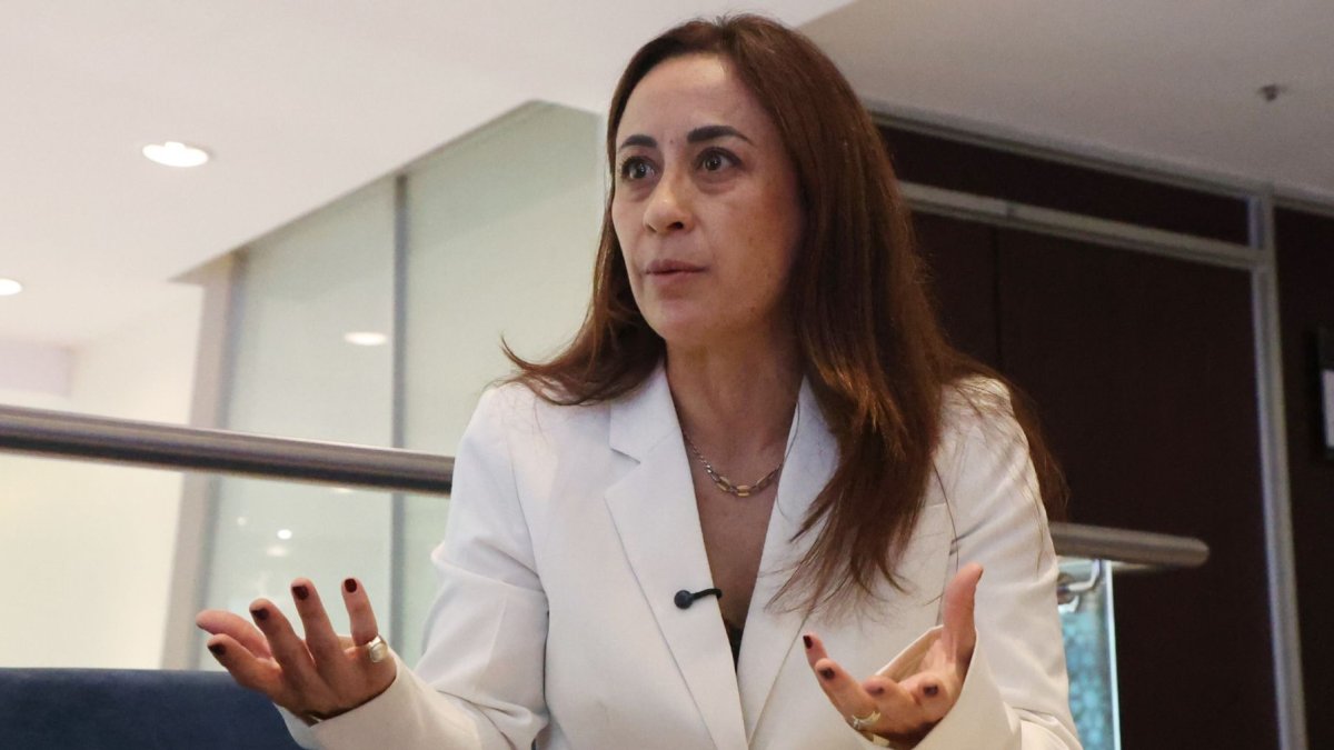 María Gabriela Moncayo, directora ejecutiva de ALFE, analiza los desafíos y oportunidades de la industria farmacéutica ecuatoriana.