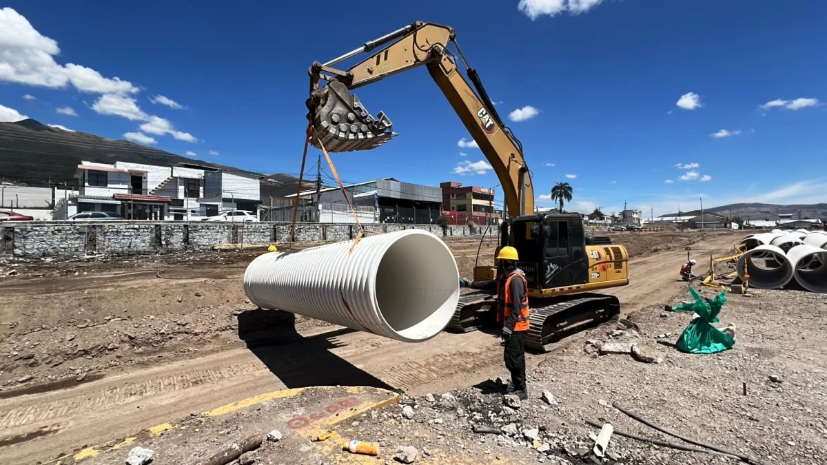 La prolongación de la av. Amazonas contempla la construcción de 2,2 kilómetros de vía, desde el Centro de Convenciones hasta la Luis Tufiño.