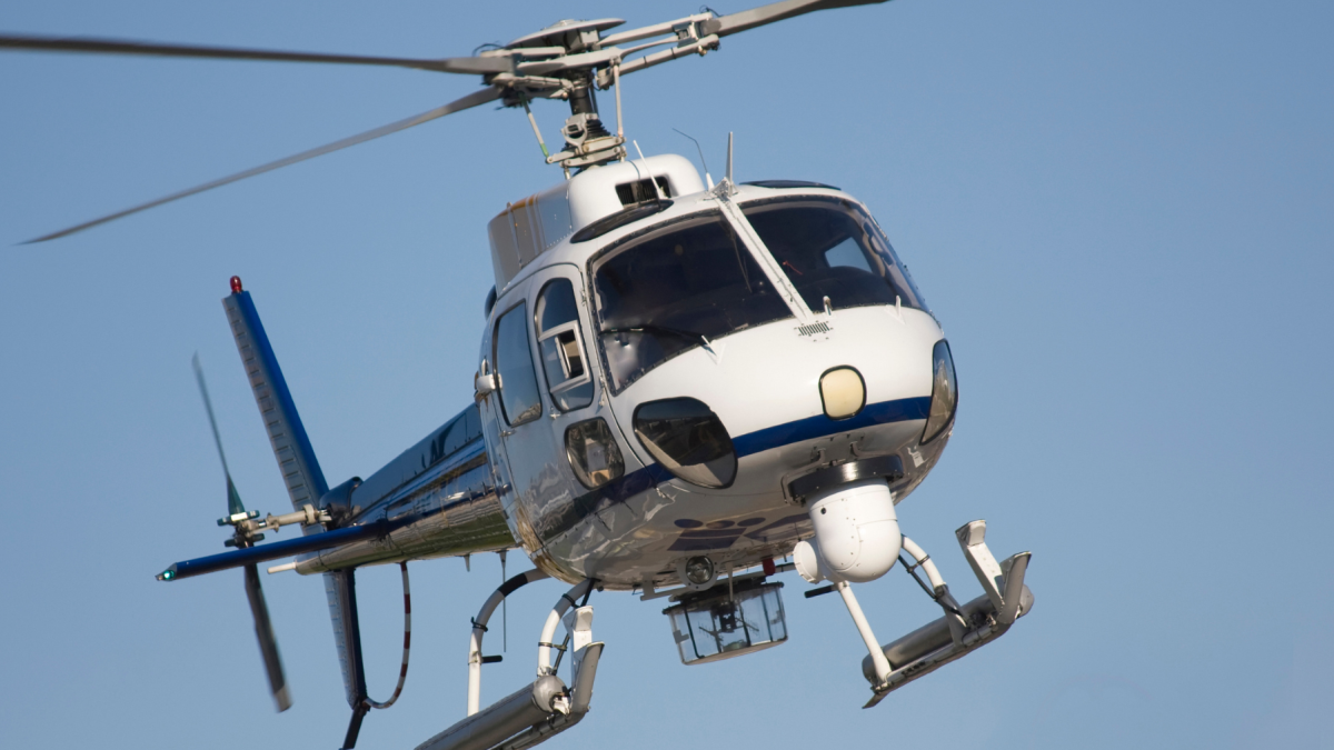 El helicóptero utilizado para transmisión aérea se precipitó en Los Ángeles.
