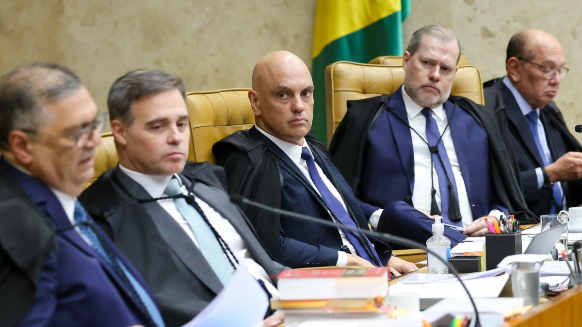 Integrantes del Supremo Tribunal Federal (STF) de Brasil durante una sesión este martes en Brasilia (Brasil).
