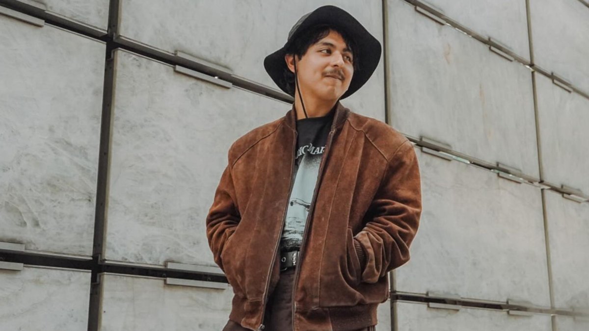 Macario Martínez pasó de trabajar como barrendero en Ciudad de México a competir como Mejor Nuevo Artista en los Latin Grammy 2026.