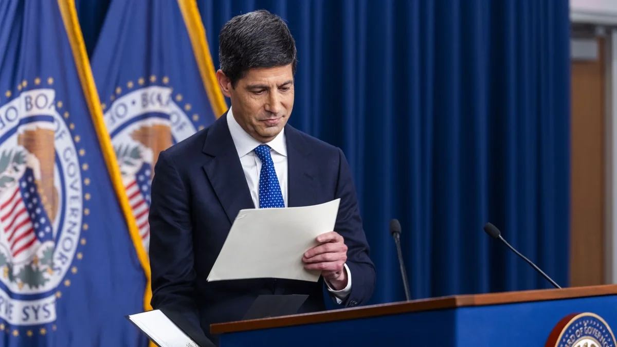 Kevin Warsh, presidente de la Reserva Federal de EE. UU., informa sobre la subida de las tasas de interés este 16 de septiembre de 2026.
