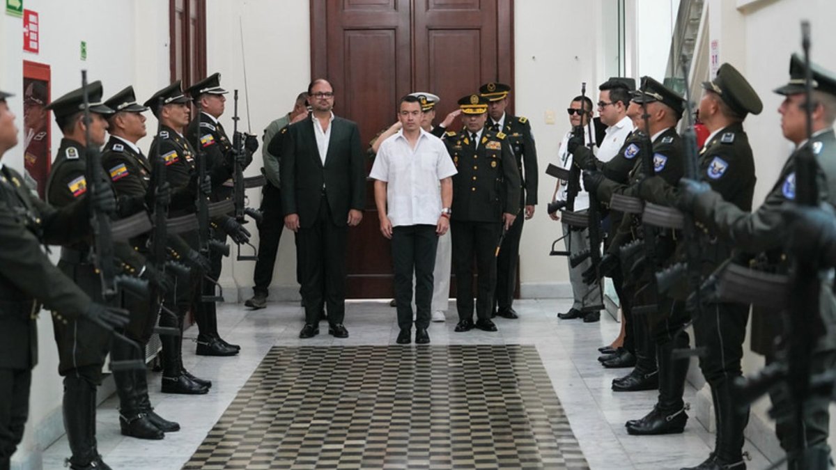 Daniel Noboa informó sobre los primeros resultados de los operativos desplegados en El Oro durante el toque de queda.