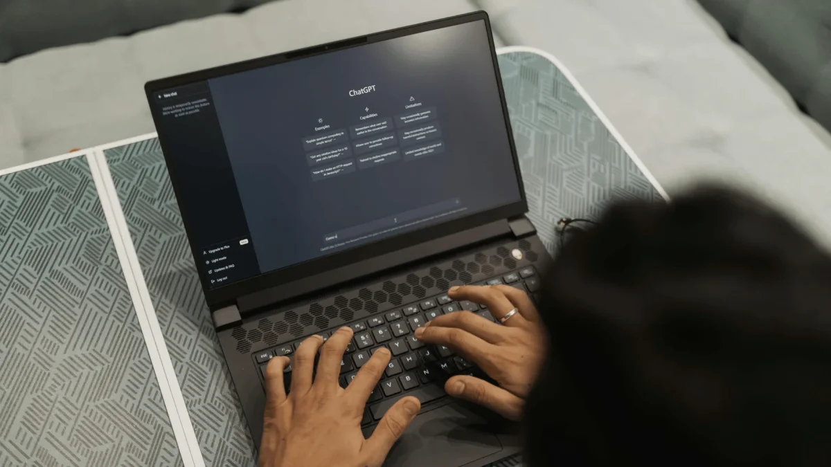 OpenAI reveló seis casos de “comportamiento inesperado o preocupante” detectados en sus modelos de inteligencia artificial.