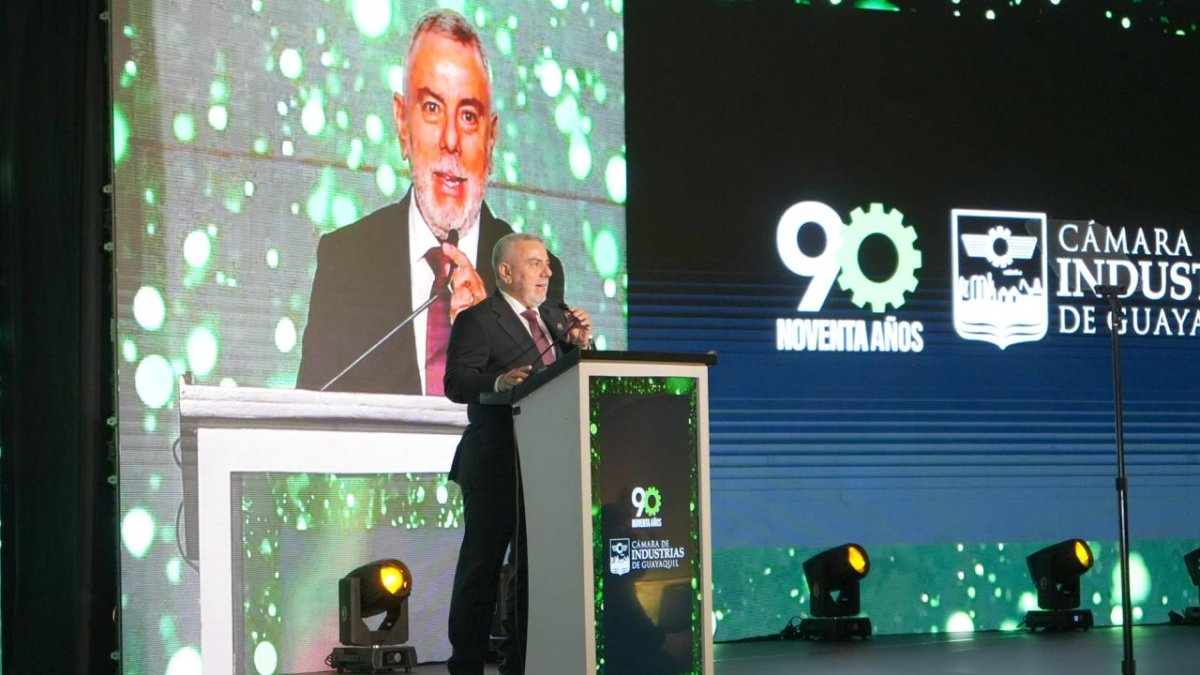 Juan Carlos Navarro, presidente de la Cámara Industria de Guayaquil, en el discurso por los 90 años del gremio.