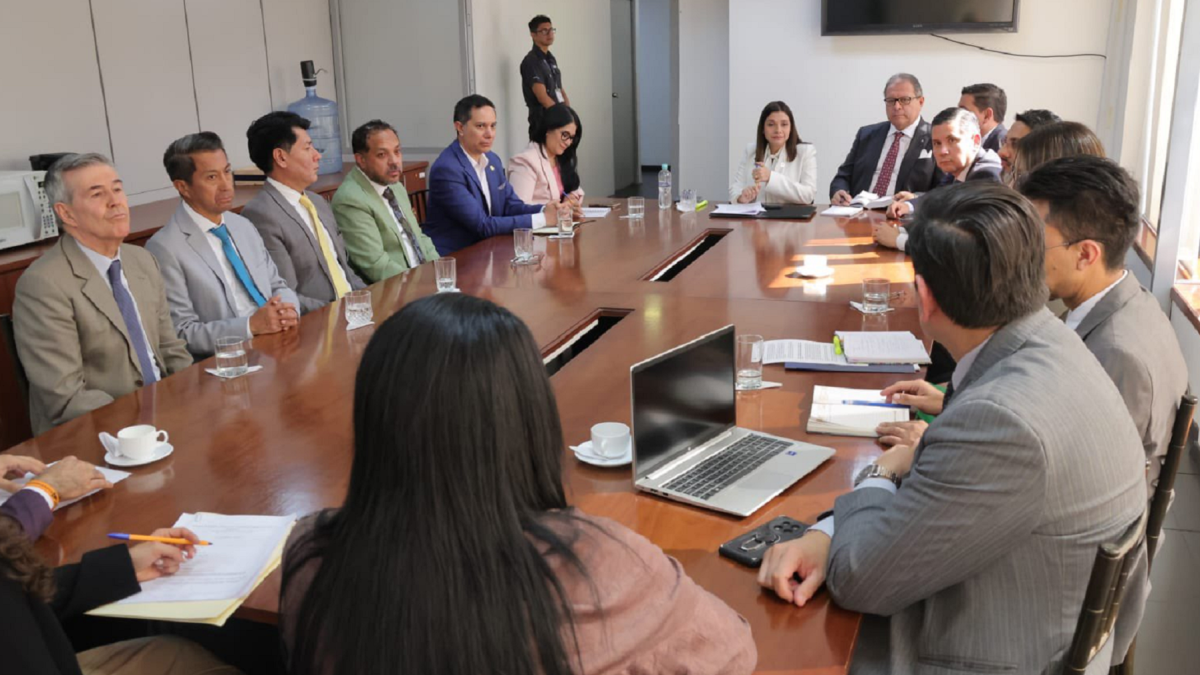 Rol. Los vocales de la Judicatura se reunieron con jueces penalistas, no especializados, para darles su apoyo.