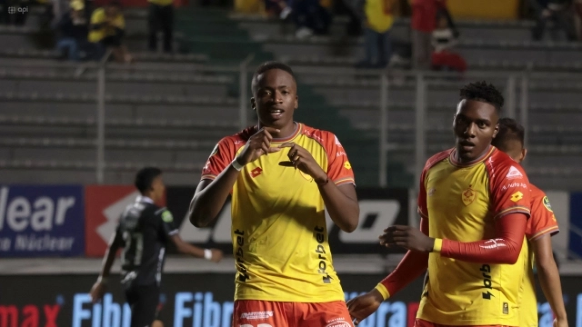Aucas inicia la disputa del hexagonal final de la LigaPro 2026.