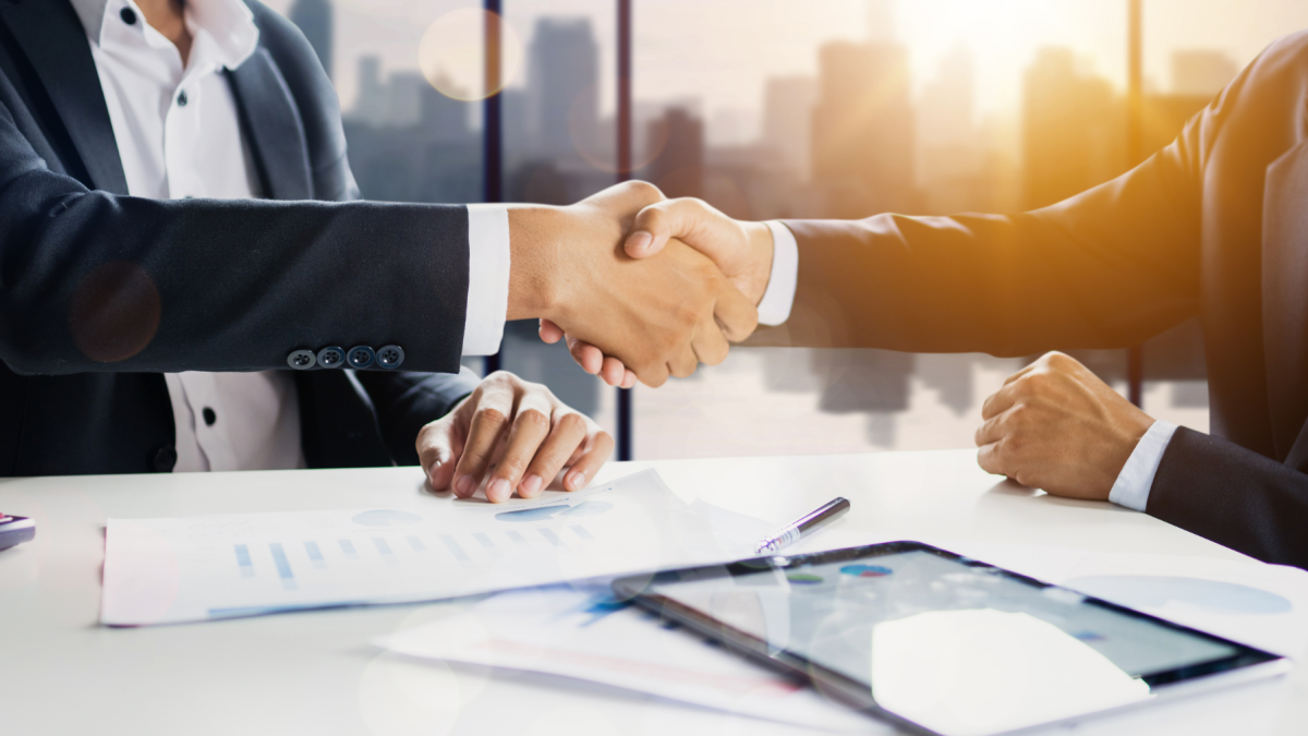 Las Alianzas Público-Privadas buscan facilitar la participación de capital privado en proyectos de infraestructura considerados estratégicos para Ecuador.