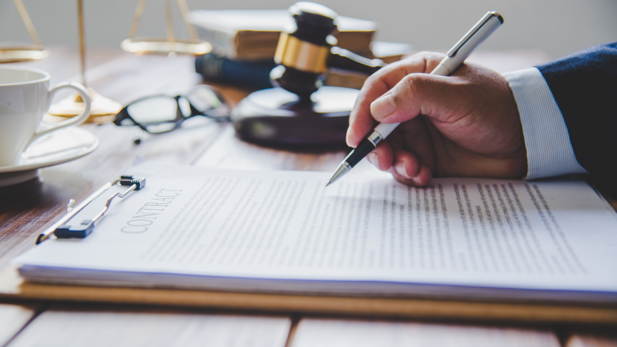 La independencia judicial y el respeto al debido proceso son elementos fundamentales para preservar la confianza en la justicia y el Estado de derecho.