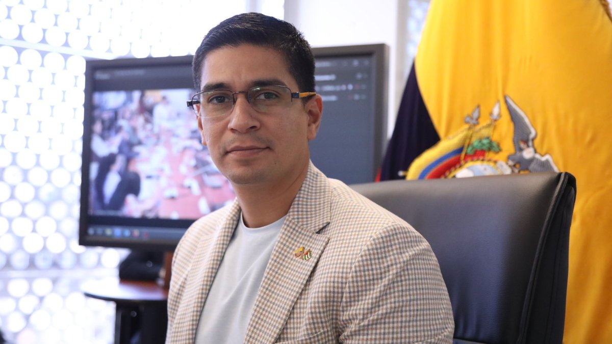 Jaime Estrada renunció a la Asamblea para ser candidato en Manabí.