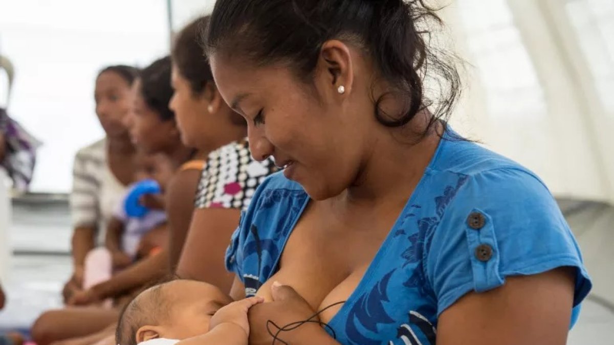 El proyecto trabaja con madres y bebés de Monte Sinaí desde el embarazo para promover una nutrición adecuada y prevenir la desnutrición crónica infantil.