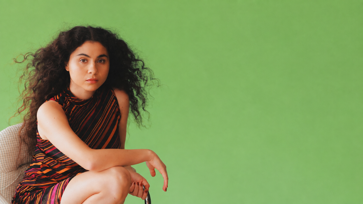 Las seis nominaciones se suman al recorrido de Estrada en estos premios. En 2022 compartió el reconocimiento a Mejor Nuevo Artista por su álbum debut, Marchita.