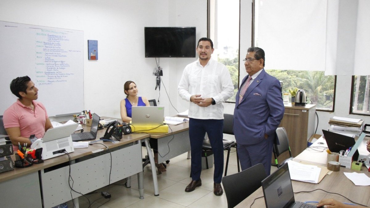 Damián Larco acompañó a la presentación de Falconí en su nueva designación