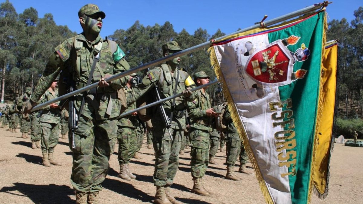 Ejército de Ecuador abre reclutamiento 2027 desde el 5 de octubre para captar profesionales especialistas.