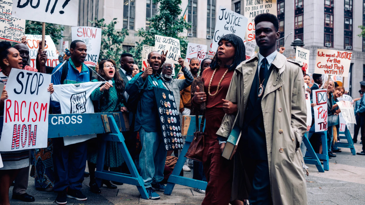 Así nos ven (When They See Us) recrea la historia de los cinco jóvenes de Harlem que fueron acusados injustamente en el caso conocido como los Cinco de Central Park.