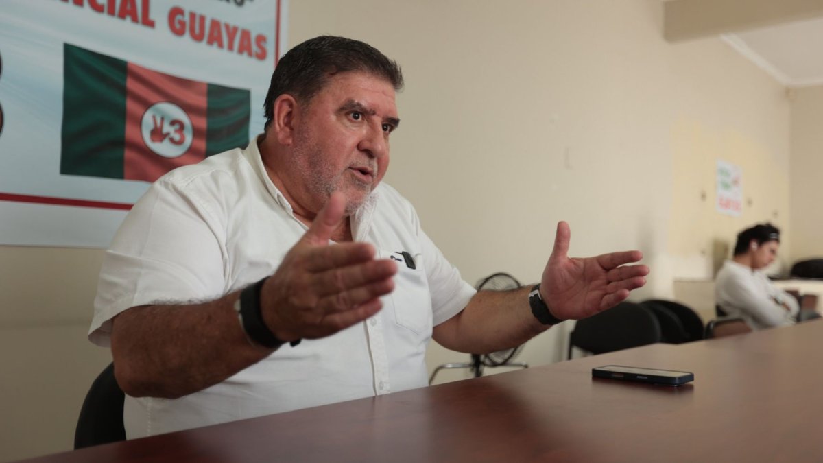 Renán Borbúa, precandidato del PSP a la Prefectura del Guayas, busca volver a competir por el cargo 22 años después de su primer intento.