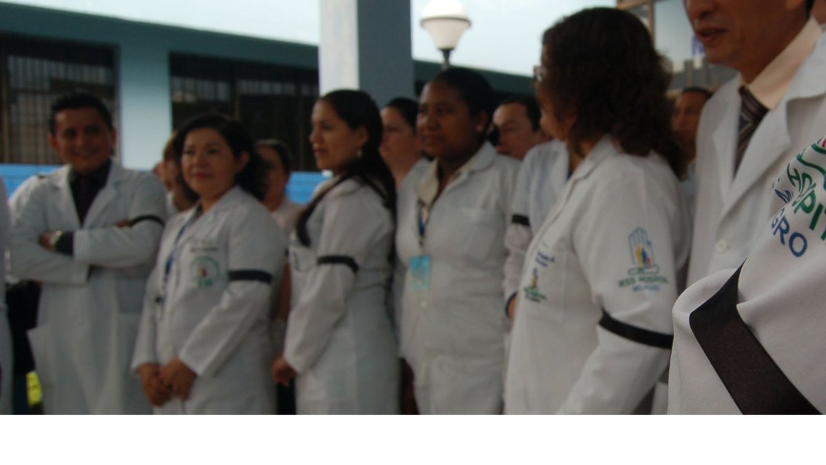 En el IESS y en el Ministerio de Salud también trabajan médicos éticos, comprometidos con su profesión y con los pacientes.
