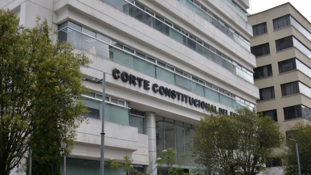 Para evitar el régimen común, los miembros de la Corte cervecera exigieron a la Asamblea en 2009 inmunidad en la Ley de Garantías (art. 186).