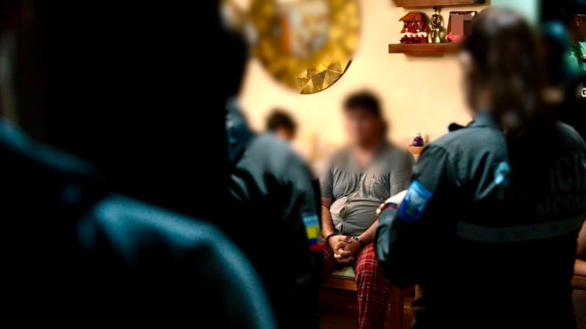Operativo en el que fue detenido el exalcalde de Camilo Ponce Enríquez, Elías Baldor Bermeo, en julio pasado.