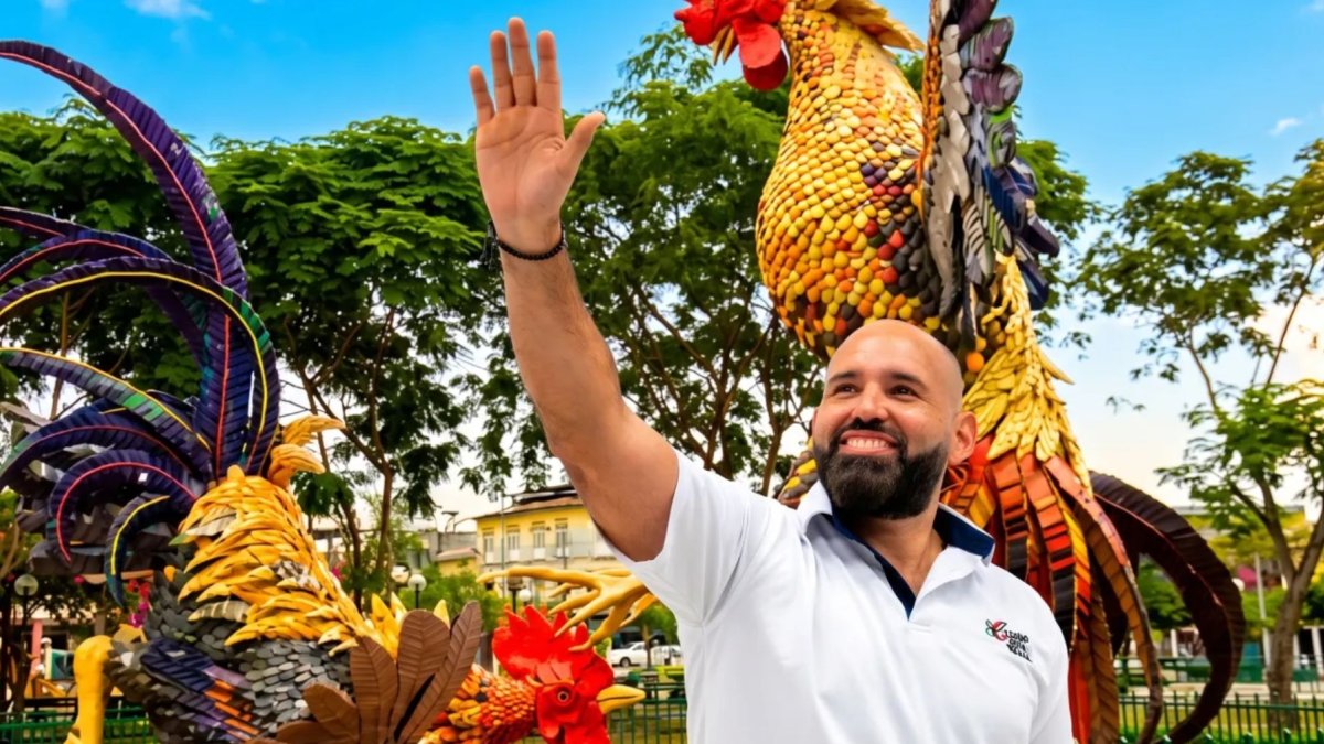 Juan Carlos Silva Nowak se promociona como como candidato a la Alcaldía de Samborondón.