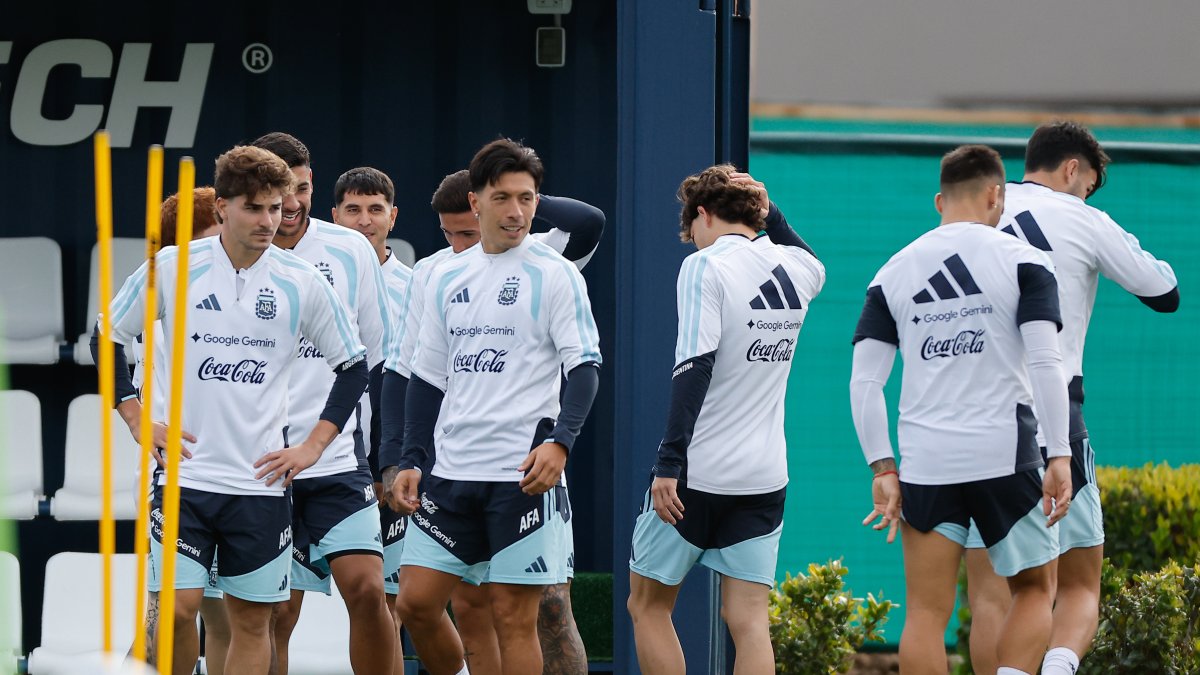 La selección argentina participan en un entrenamiento en Ezeiza (Argentina).