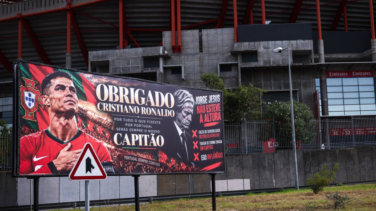 Cristiano Ronaldo recibe un emotivo mensaje en Lisboa y Jorge Jesús queda en el ojo del huracán