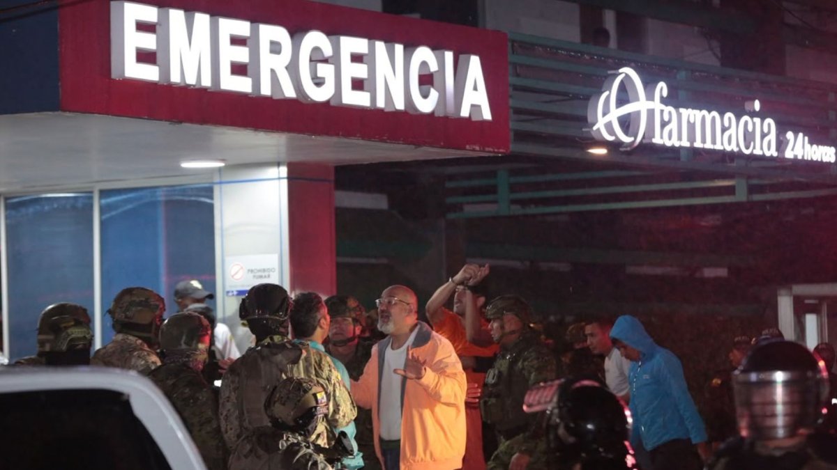 El alcalde Aquiles Álvarez fue operado la noche del 2 de octubre de 2026, en Guayaquil.