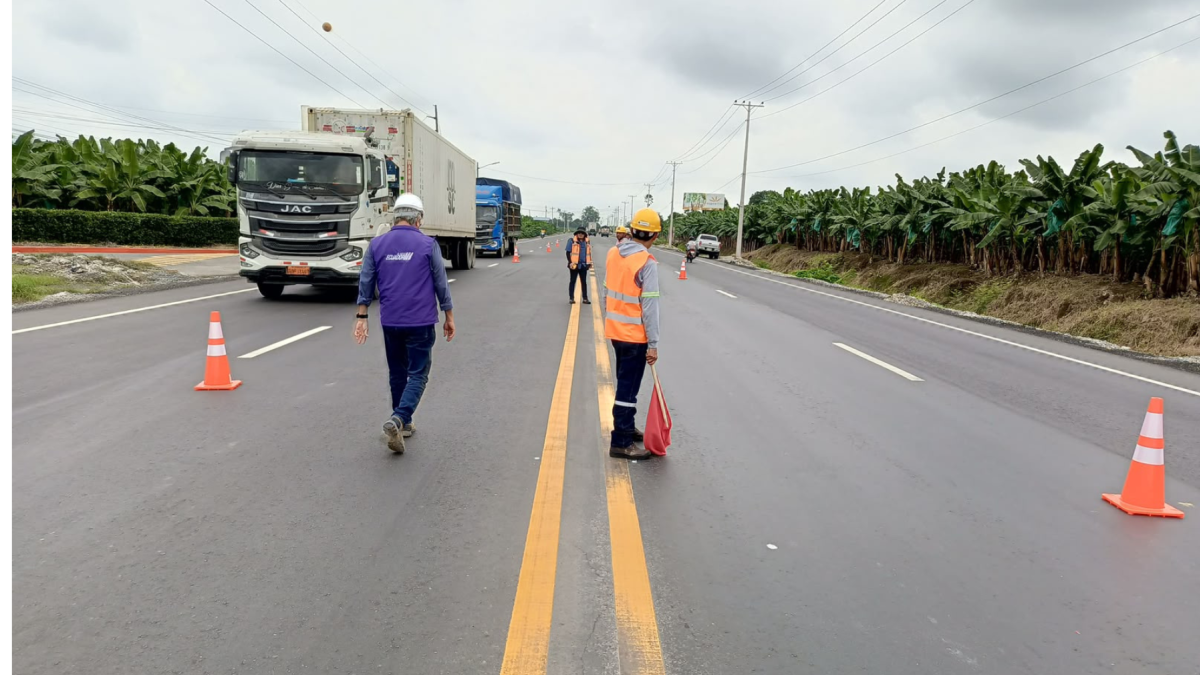 En el tramo Quevedo–San Juan y el puente El Convento, en donde el Ministerio de Infraestructura constató la colocación de guardavías.
