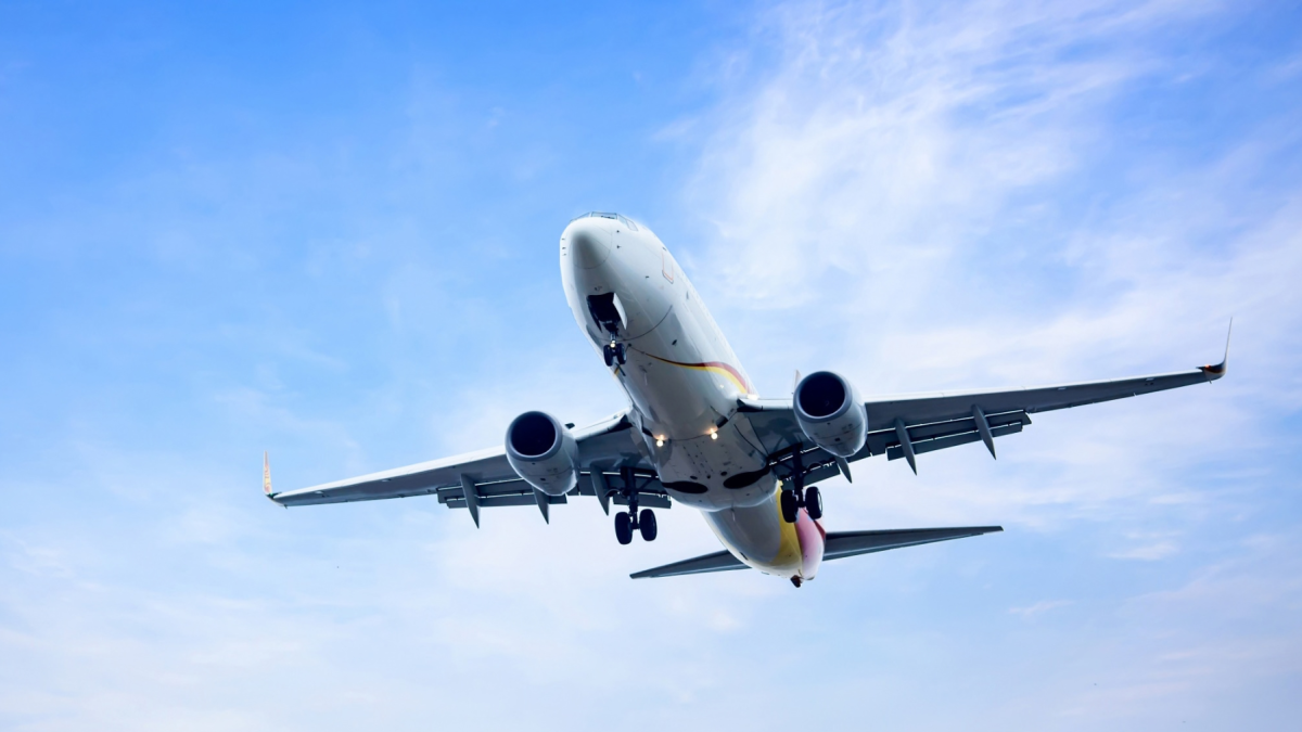 El incidente ocurrió previo al despegue del vuelo que partió de Bogotá con destino a Estados Unidos.