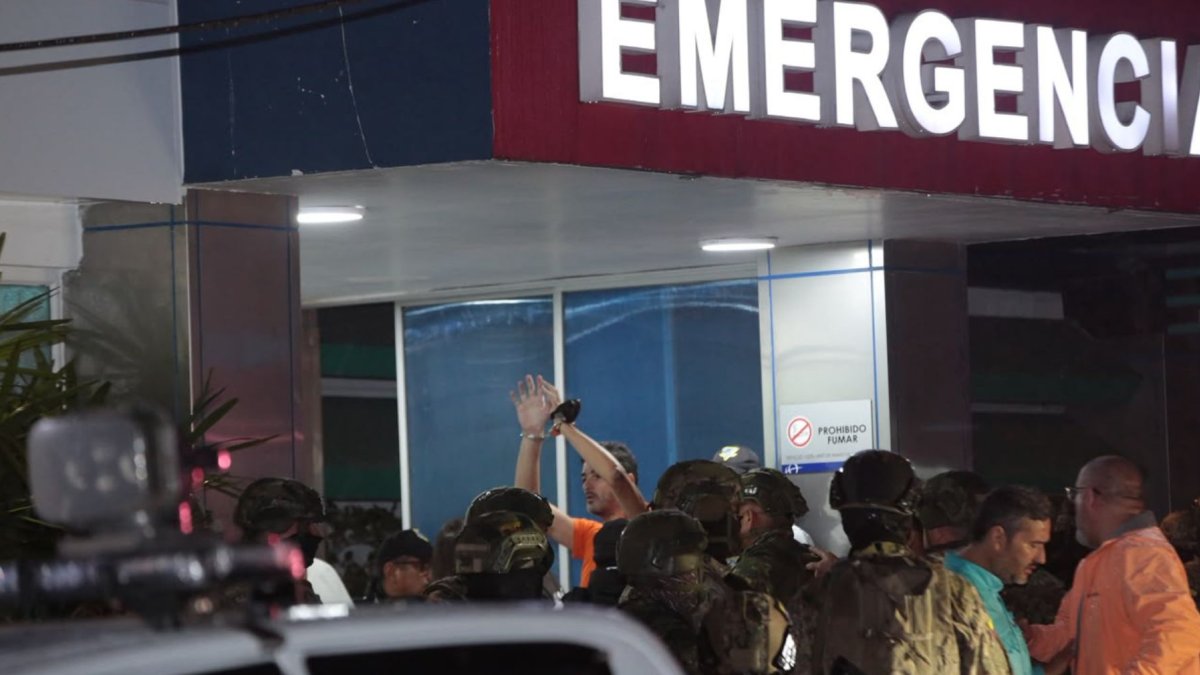 Aquiles Álvarez regresó este 6 de octubre a la cárcel del Encuentro tras recibir alta médica por cirugía de vesícula.