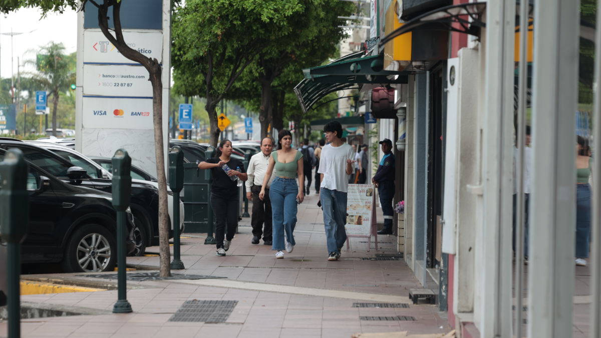 Residentes y especialistas destacan la cercanía de locales de diverso tipo, lo que evita que muchos crucen a otros cantones.