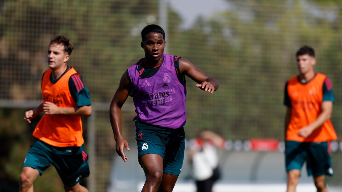 La falta de continuidad y la competencia en la zona ofensiva podrían llevar al brasileño a buscar nuevamente minutos lejos del Real Madrid.