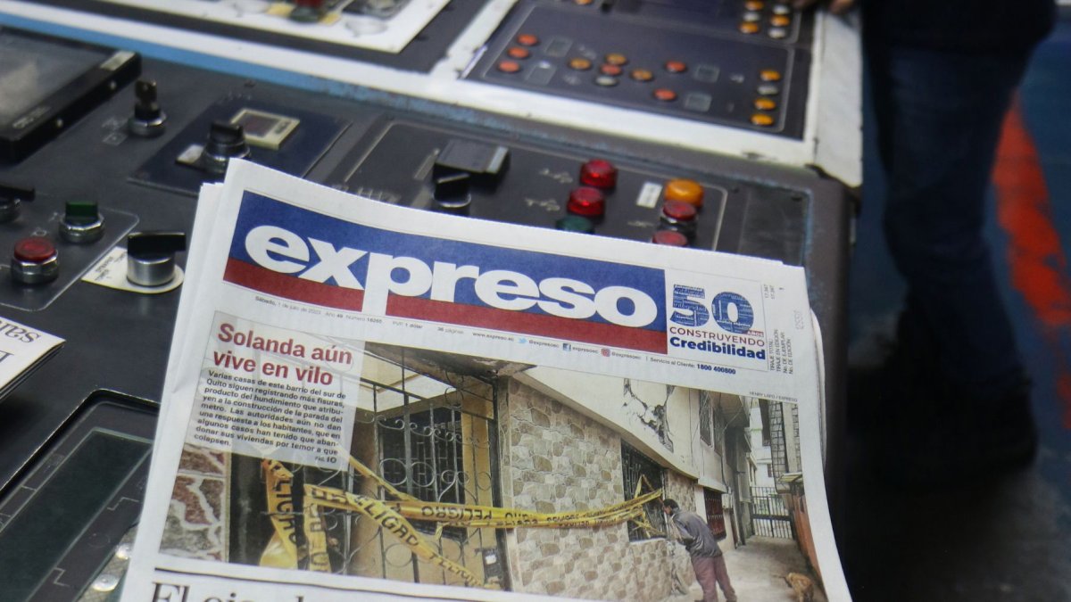 Un diario hace una curación de todo lo publicado, aplicando un filtro de calidad, e invierte en tener columnistas que con sus mentes diversas nutren a la sociedad con criterios, ideas y posturas.