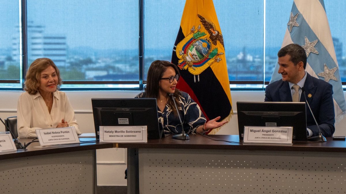 La ministra de Gobierno Nataly Morillo garantizó las votaciones el 29 de noviembre de 2026.