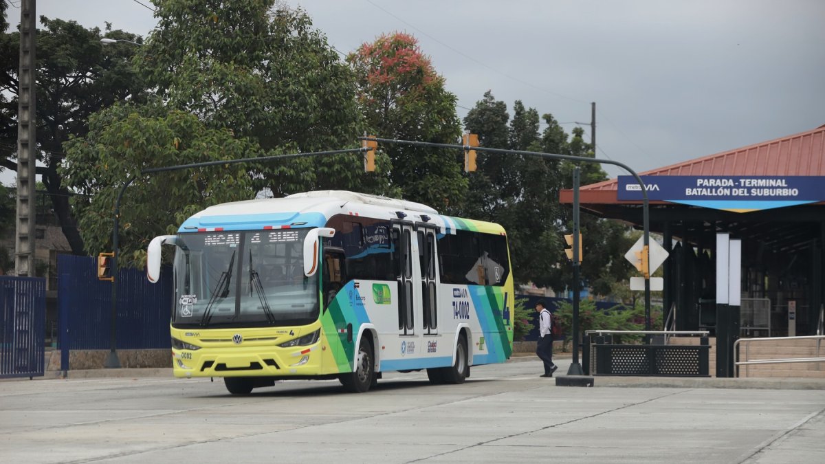 Una unidad del sistema de transporte Metrovía.