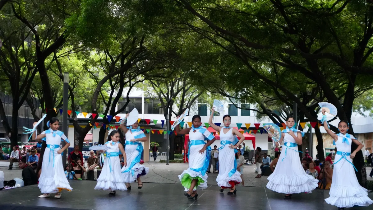 Conciertos, ferias gastronómicas y espectáculos al aire libre forman parte de las opciones para disfrutar del feriado sin gastar en entradas.