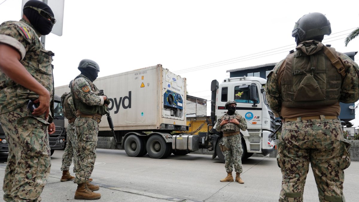 Los siete militares van a juicio por presunta extralimitación en acto de servicio con muerte.