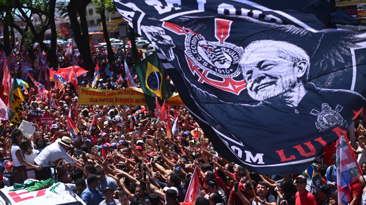 Falvio Bolsonaro y Lula da Silva disputarán la Presidenica de Brasil en un balotaje.