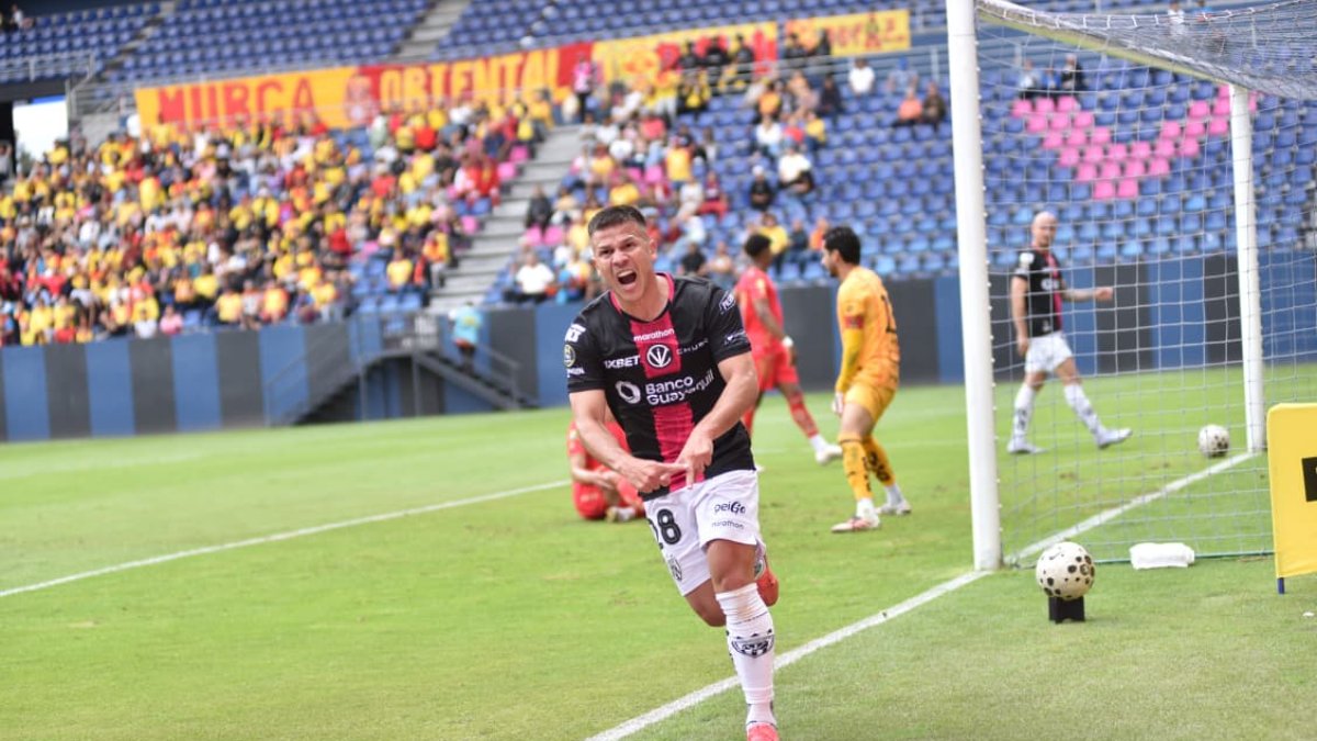 Quintana de Independiente del Valle y su gol ante Aucas.
