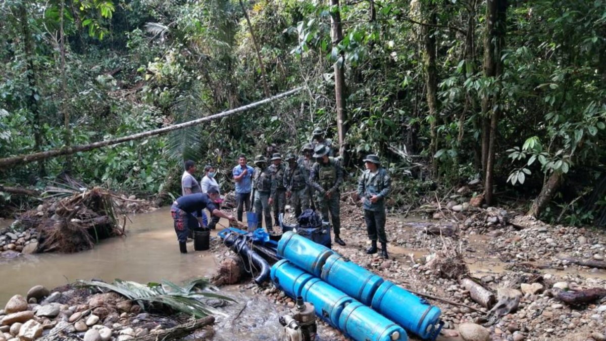 Imagen referencial. La minería ilegal en Sucumbíos ha originado operativos de las Fuerzas Armadas.