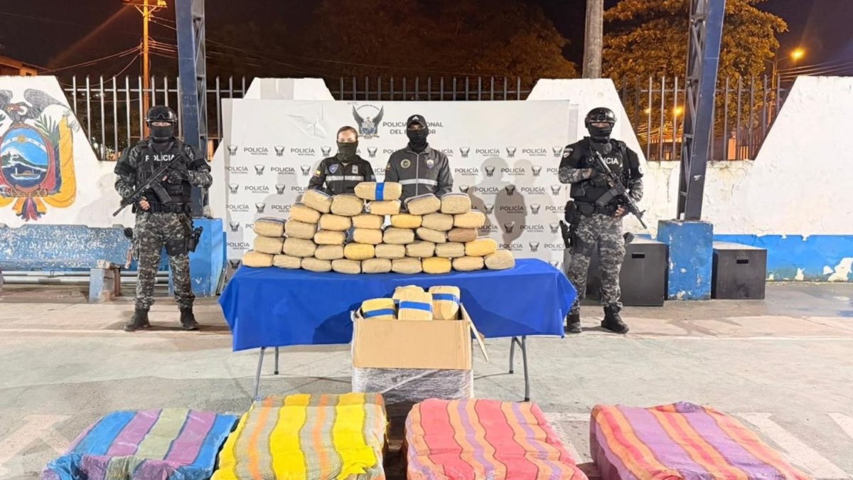 188 kilos de marihuana fueron decomisados hoy en Esmeraldas durante un operativo policial