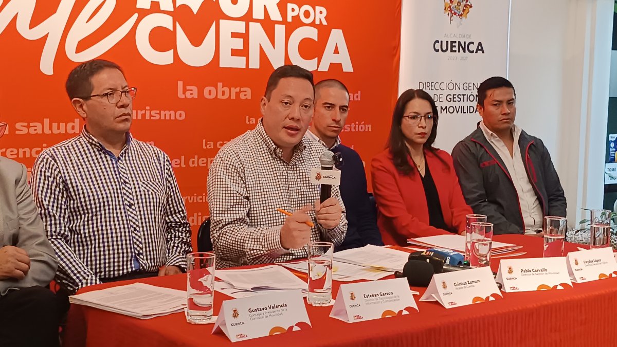 Imagen referencial. La Contraloría General del Estado identificó irregularidades en los contratos artísticos realizados por el Municipio de Cuenca.