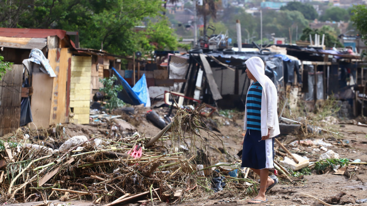 El huracán Rachel ha dejado severos daños sobre todo en Ensenada.