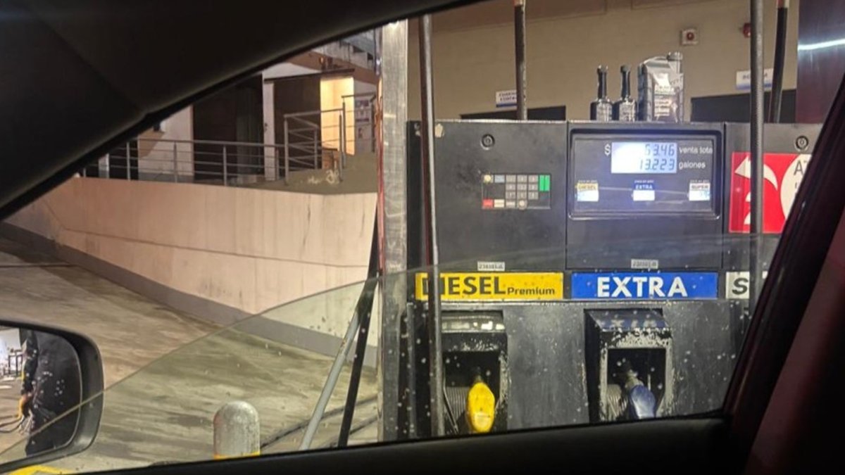 La gasolina súper sube 53 centavos desde el 12 de octubre y llega a un precio referencial de $5,42 por galón en Ecuador.